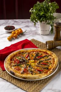 Biftekli Dilimli Pizza